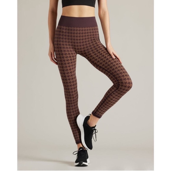 RHONE Pants - Rhone Houndstooth Seamless Leggings Brown Berry L NWT